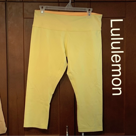 Size 10 Lululemon Yellow crop pant - Picture 2 of 16